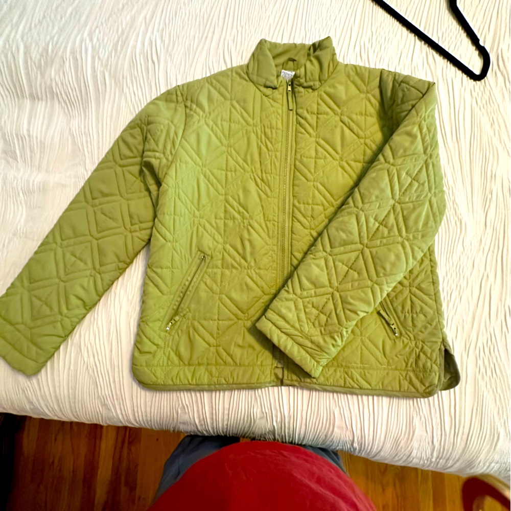 Princess cruise line sporty short puff jacket but very lightweight not thick